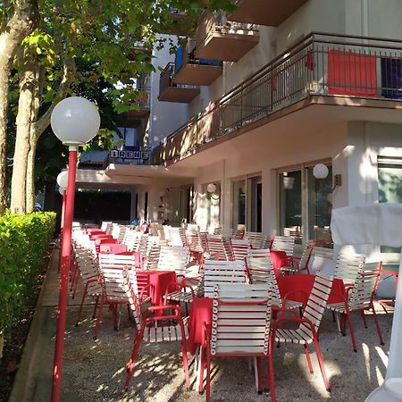 Hotel Irene Riccione Exteriör bild