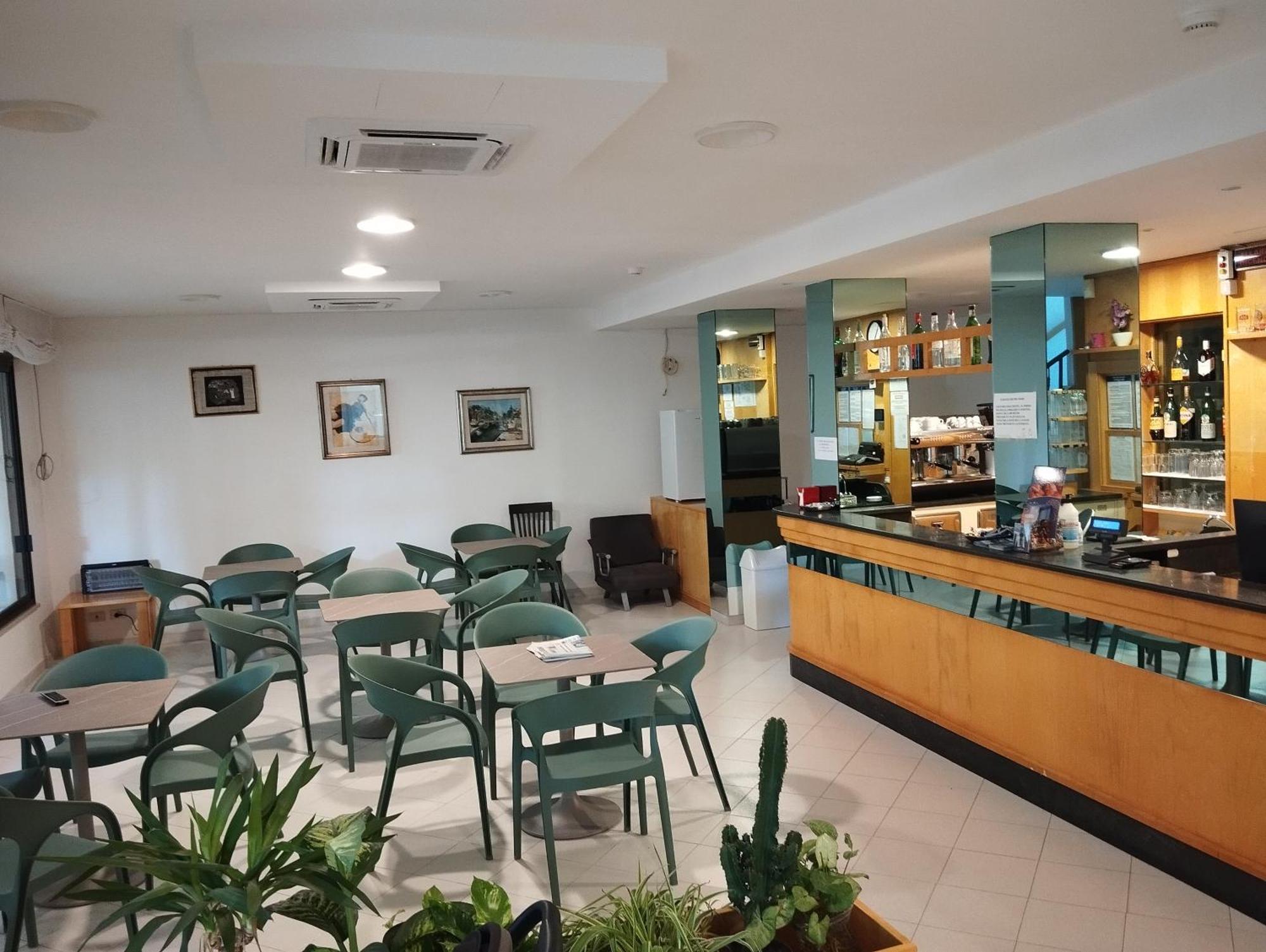 Hotel Irene Riccione Exteriör bild