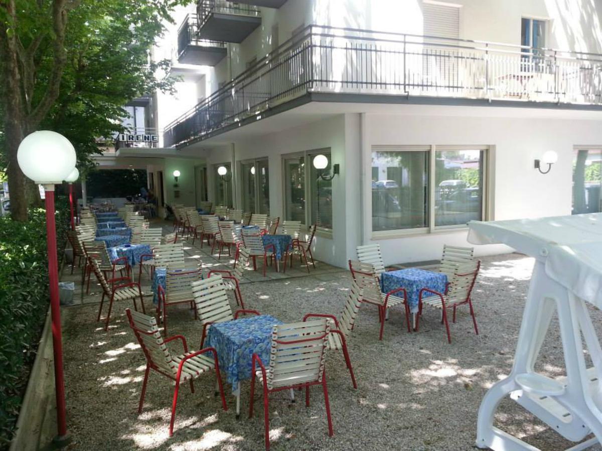 Hotel Irene Riccione Exteriör bild